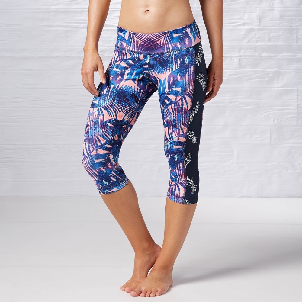Reebok Pineapple Capri Sz. S - Tara Stiles Yoga